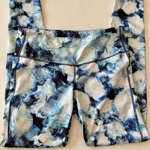 Athleta Flower print leggings - size M